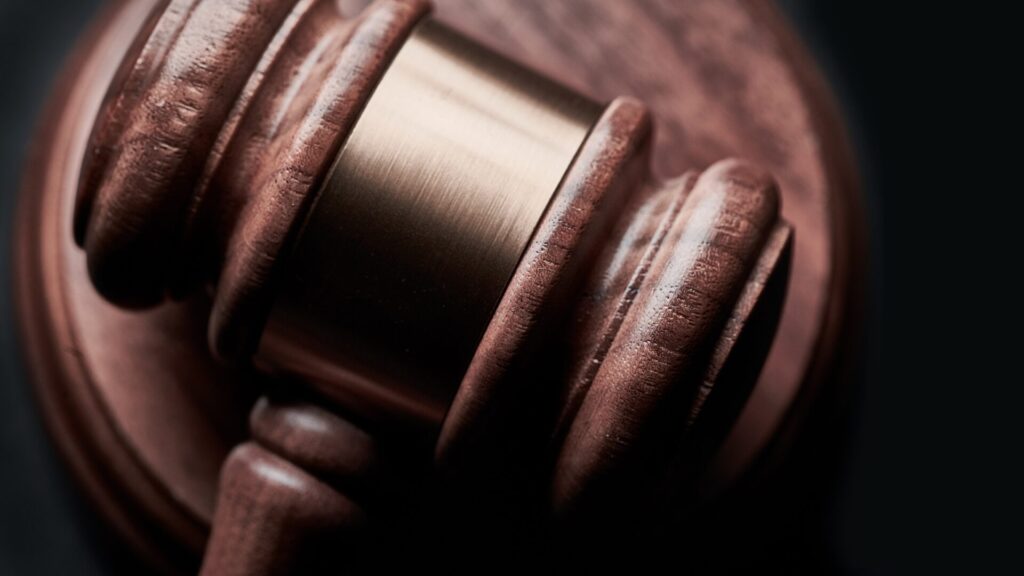 gavel, court ruling