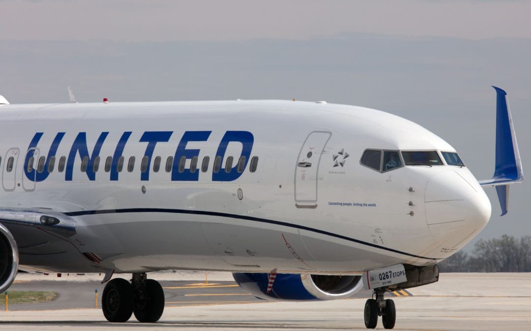 United Airlines Ignores Executive Order from Abbott Banning Vaccine Mandates