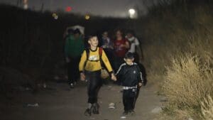 El Paso Woman Pleads Guilty To Smuggling Children 