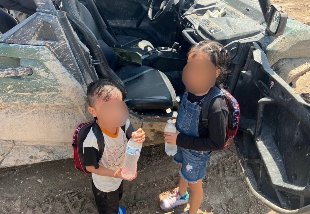 State Troopers Rescue Abandoned Children Along Texas-Mexico Border ...