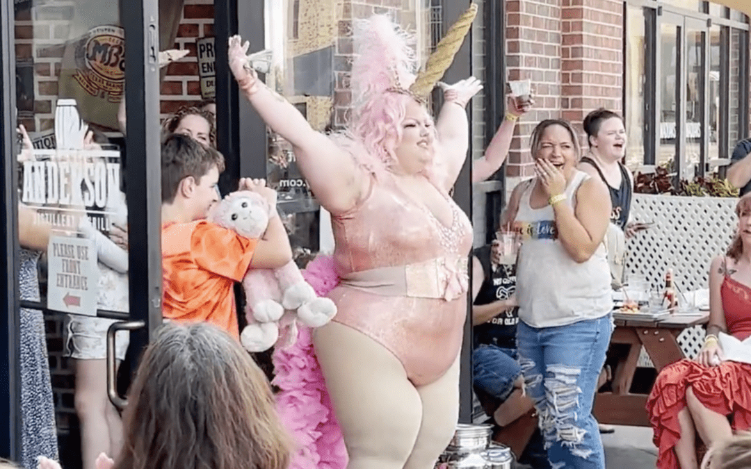 Roanoke Restaurant to Close Down After Hosting Drag Show Targeting Children