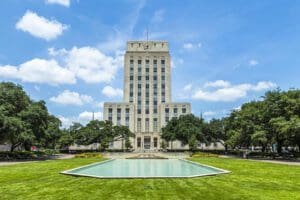 Houston Mayor Proposes First-Ever Trash Fee, Water Utility Charge in $7.5B Budget
