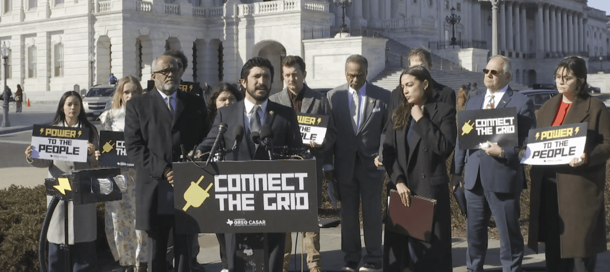 Democrats Push to Connect Texas to National Power Grid Texas Scorecard