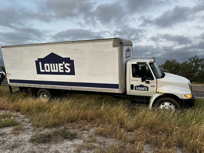 17 Illegal Aliens Found Smuggled Inside Fake Lowe’s Work Truck - Texas ...