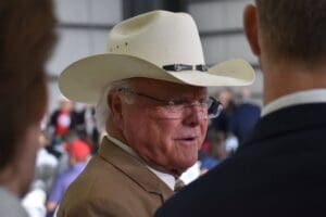 Ag Commissioner Miller Calls for Data Center Pause