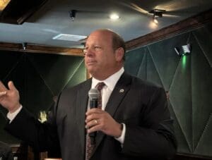 Two Harris County Lawmakers Withdraw Support for Burrows’ Speaker Bid