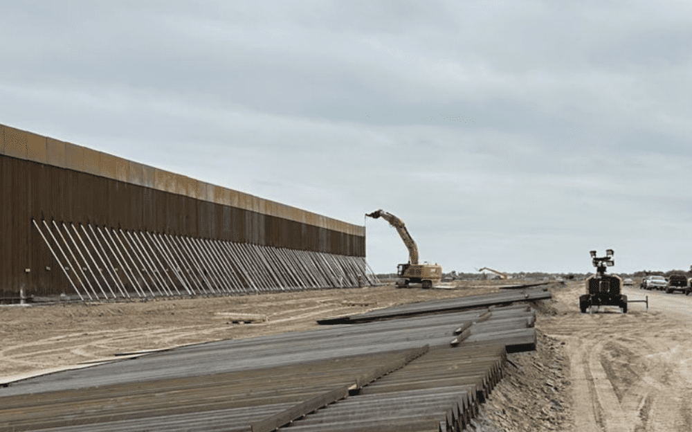 Texas Builds 4,500 Feet of Border Wall in South Texas - Texas Scorecard