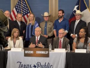 Abbott Presses Lawmakers: ‘Citizens or Criminals?’