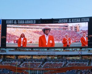 UT-Austin Alumni Organization Gives ‘Distinguished Alumnus’ Award to DEI Advocate