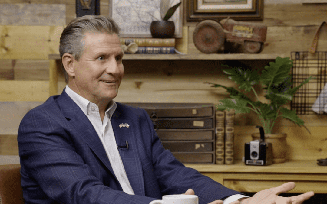 Abbott Backs Sheets in GOP Primary Challenge to Sid Miller